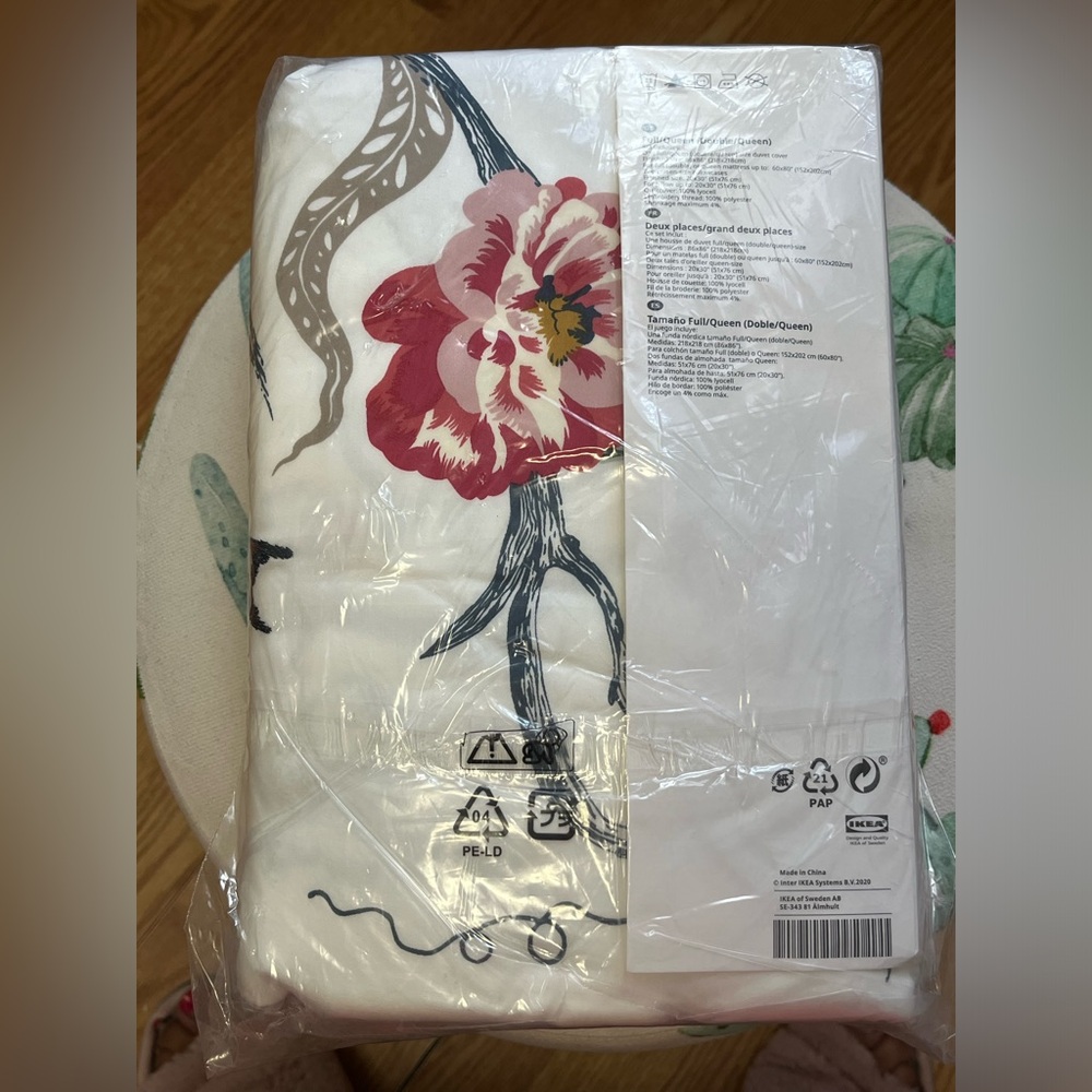 NWT JÄTTELILJA Duvet cover and pillowcase(s), white/floral patterned, Full/Queen - Picture 7 of 9
